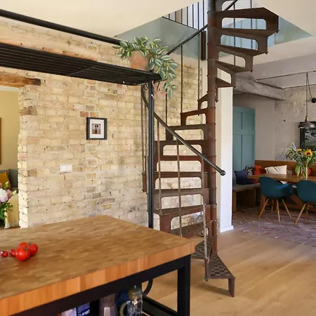 Idyllic Hideaway In The Countryside